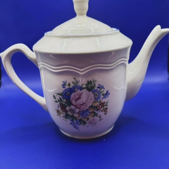 Vintage Perugino Stoneware Floral Teapot And Sugar Bowl - Picture 2 of 9